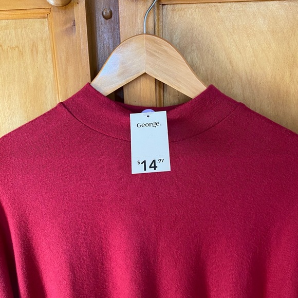 Red sweater NWT. Large. Soft rayon material - Picture 4 of 5